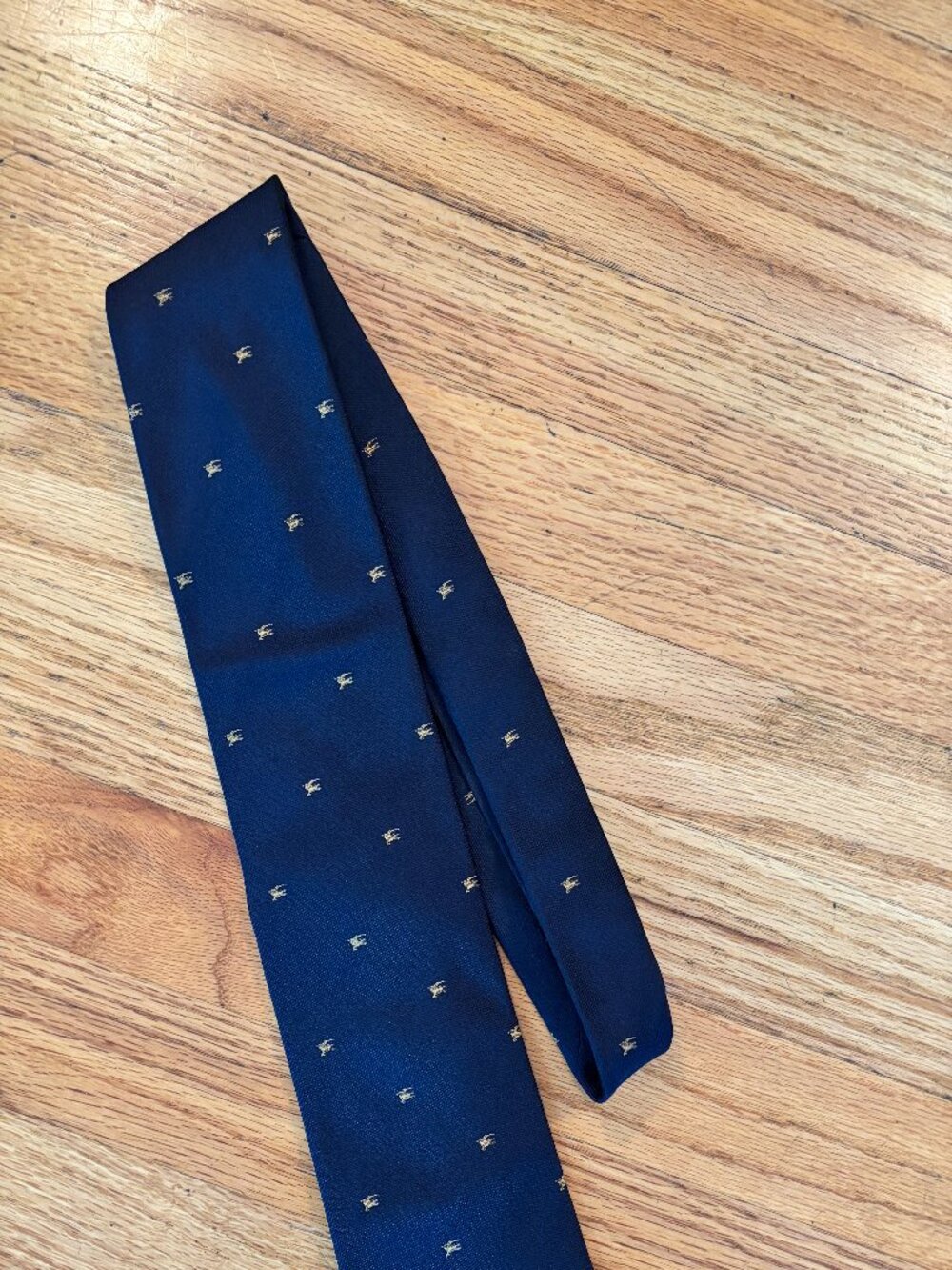 Authentic Burberry London Navy Blue 100% Silk Tie Gold Equestrian Knight Motif